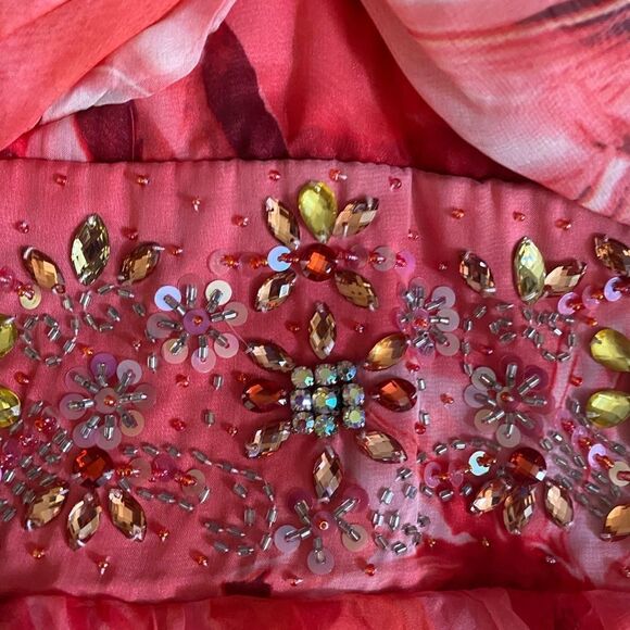 Masquerade 3/4 Hi Lo Dress - Picture 8 of 8